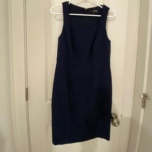 Limited navy sleeveless dress